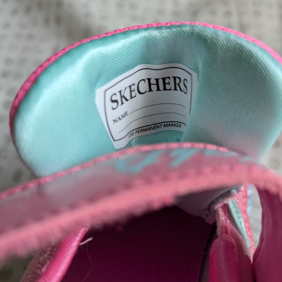 Skechers Kids' Pink and Blue Light-Up Sneakers Brand New Never Worn - Picture 4 of 6